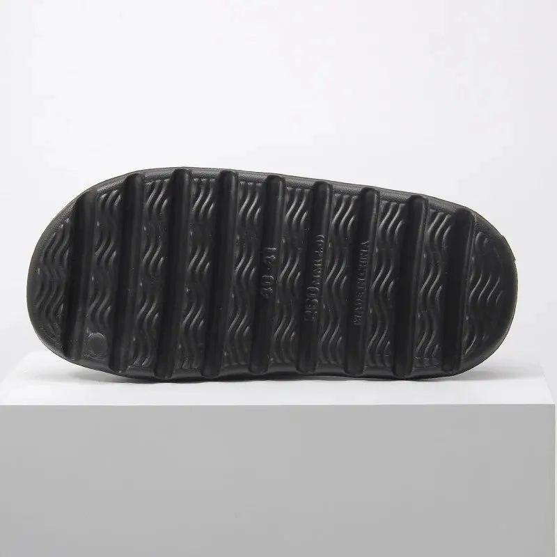 Chinelo nas nuvens - conforto, qualidade e elegância